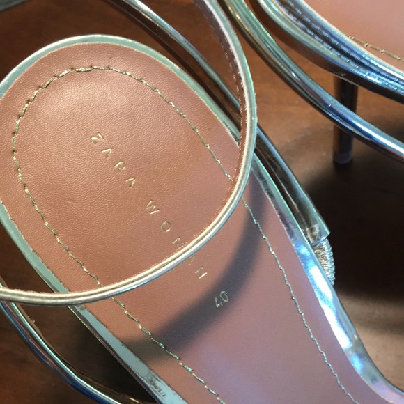 Zara gold stilettos - Picture 4 of 4